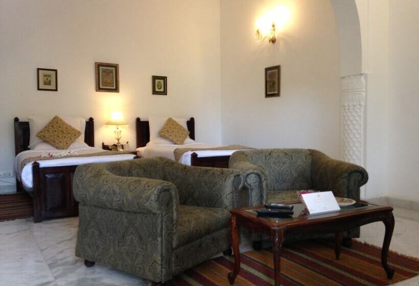 בית מלון כפרי Talabgaon Castle