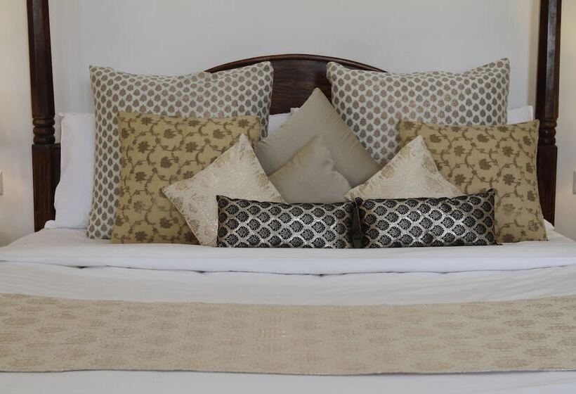 בית מלון כפרי Talabgaon Castle