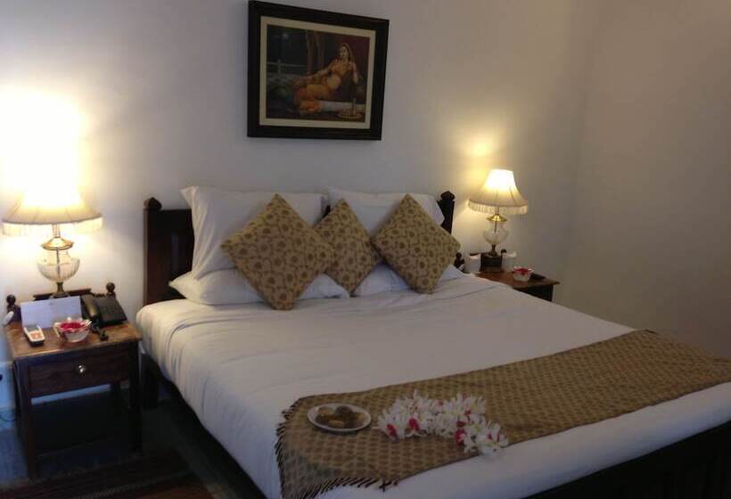 בית מלון כפרי Talabgaon Castle