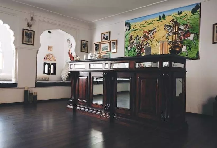 Hotelli Talabgaon Castle