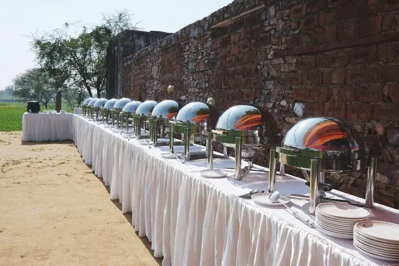 ホテル Talabgaon Castle