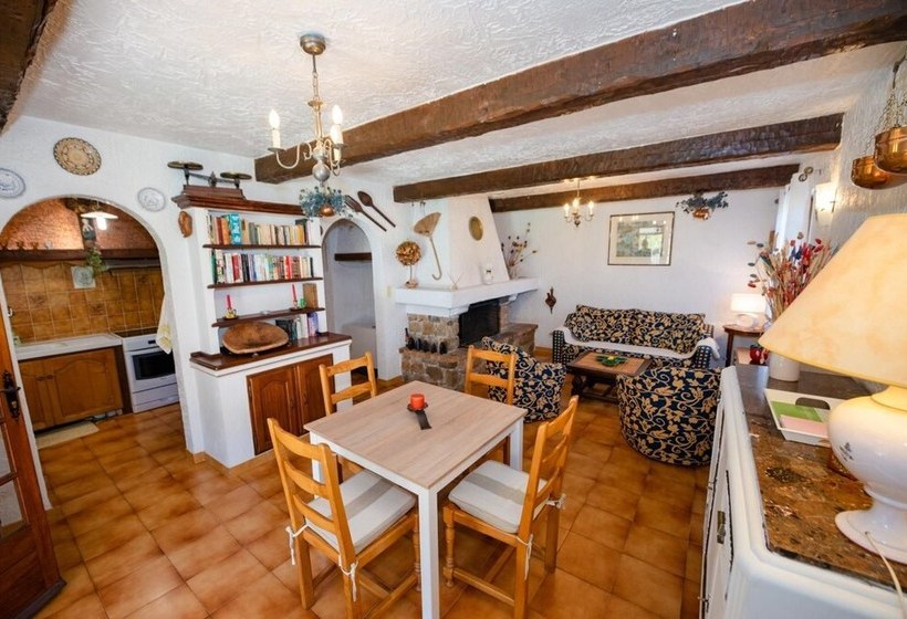 Laureanne By Gites De France