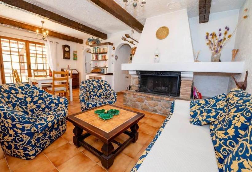 Laureanne By Gites De France