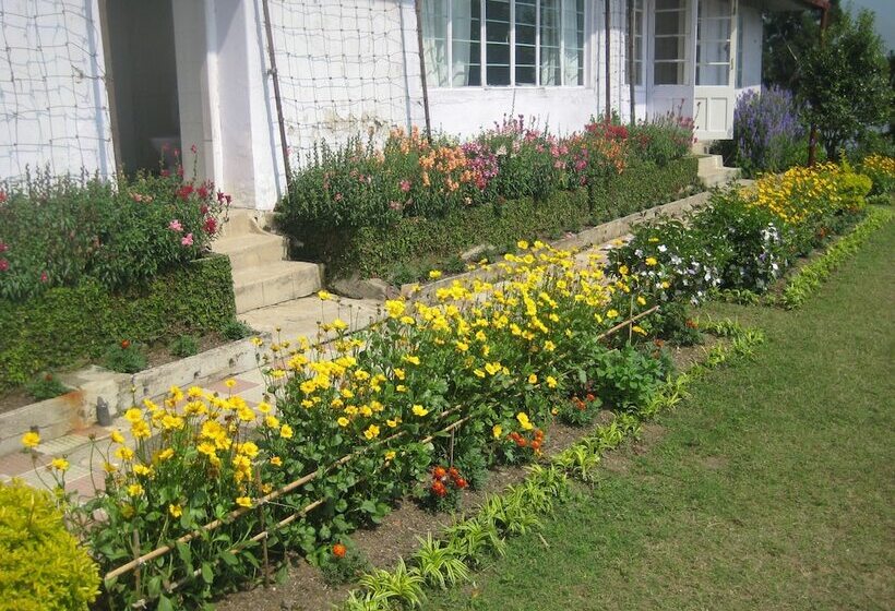 Pensão Goomtee Tea Garden Retreat