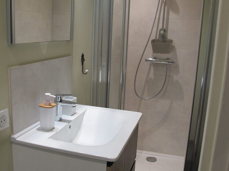 膳宿费 La Garonde