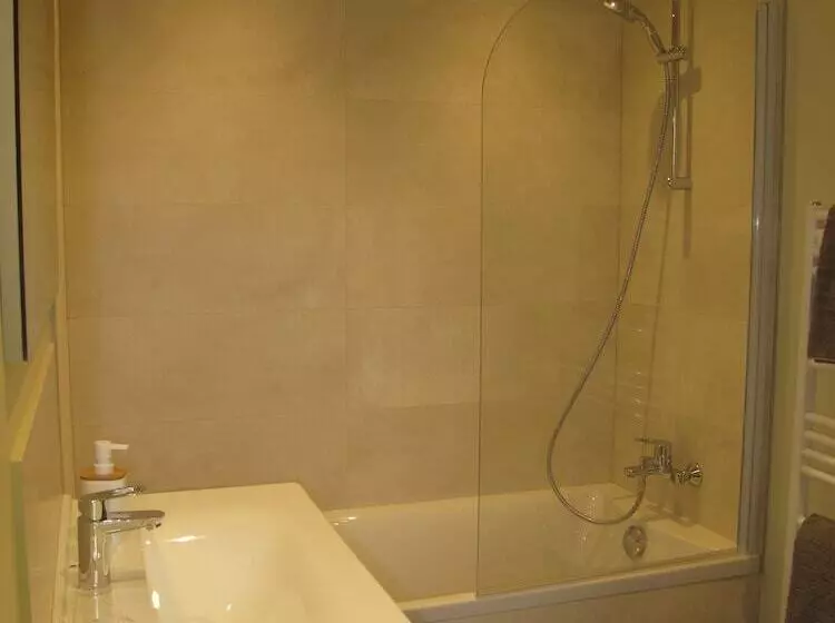 ペンション La Garonde