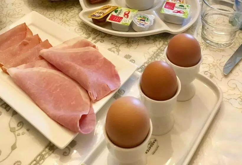 ペンション Presbytere