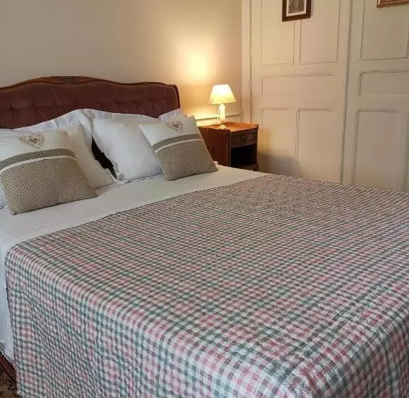 ペンション Presbytere