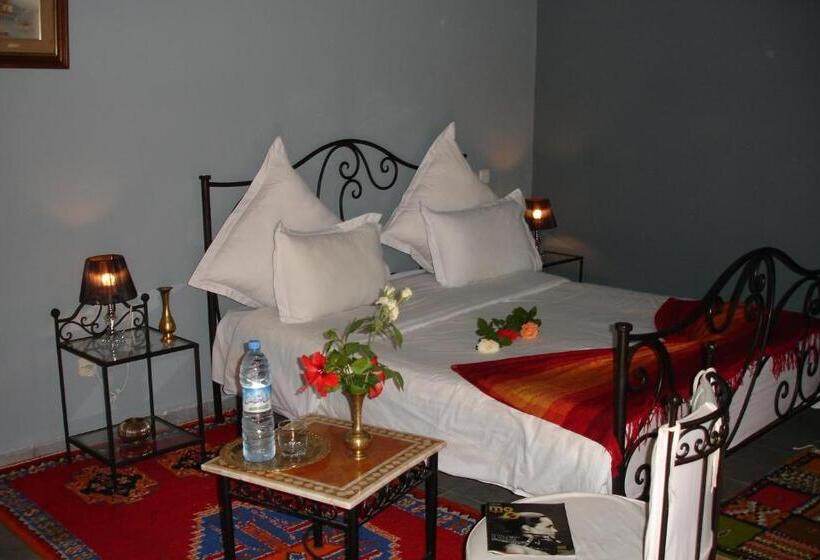 رياض Kasbah Alili