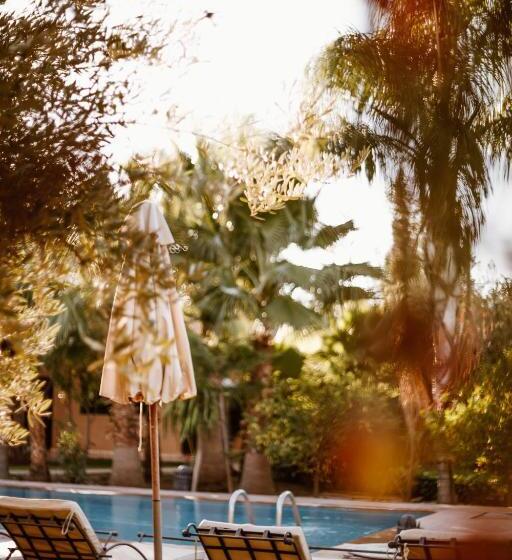 رياض Kasbah Alili