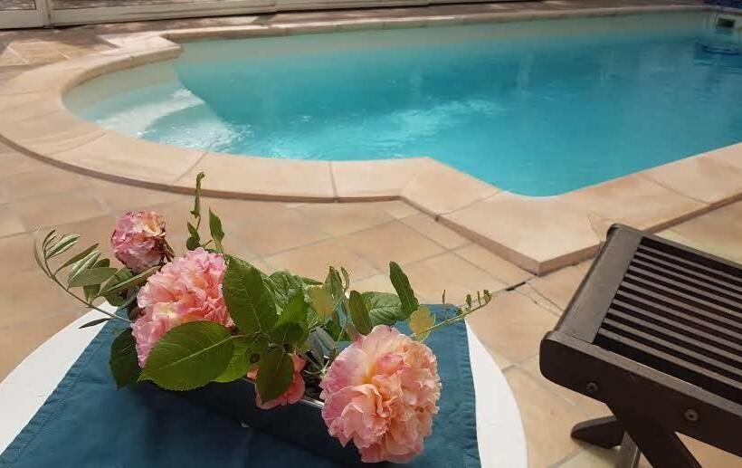 مبيت وإفطار Ambition Zen Presles