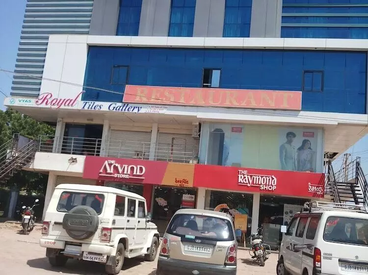 Hinglaj Hotel And Restaurant