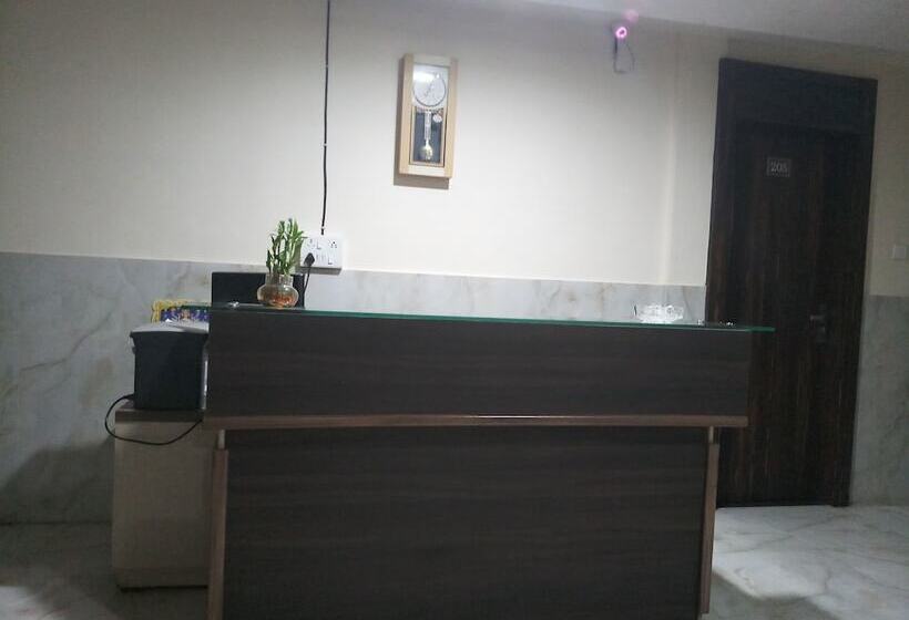 Hinglaj Hotel And Restaurant