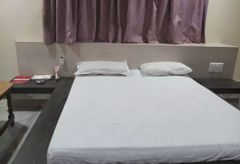 Hinglaj Hotel And Restaurant