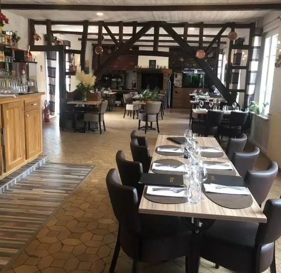 Hostelli L Auberge Fleurie