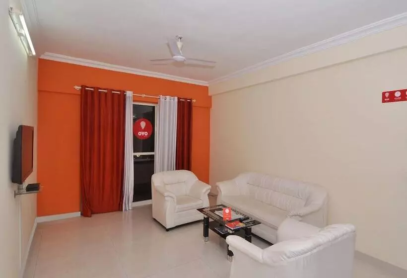 Hotelli Apartment Pentagon Group By Oyo Rooms