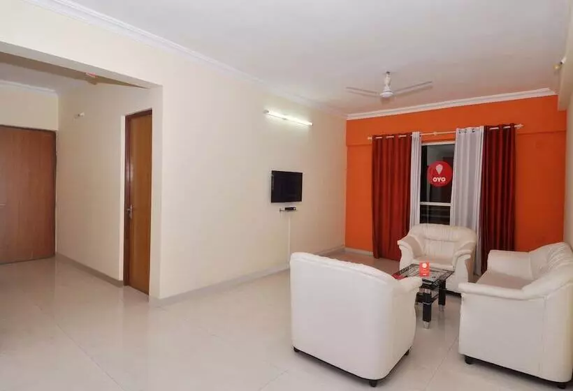 Hotelli Apartment Pentagon Group By Oyo Rooms