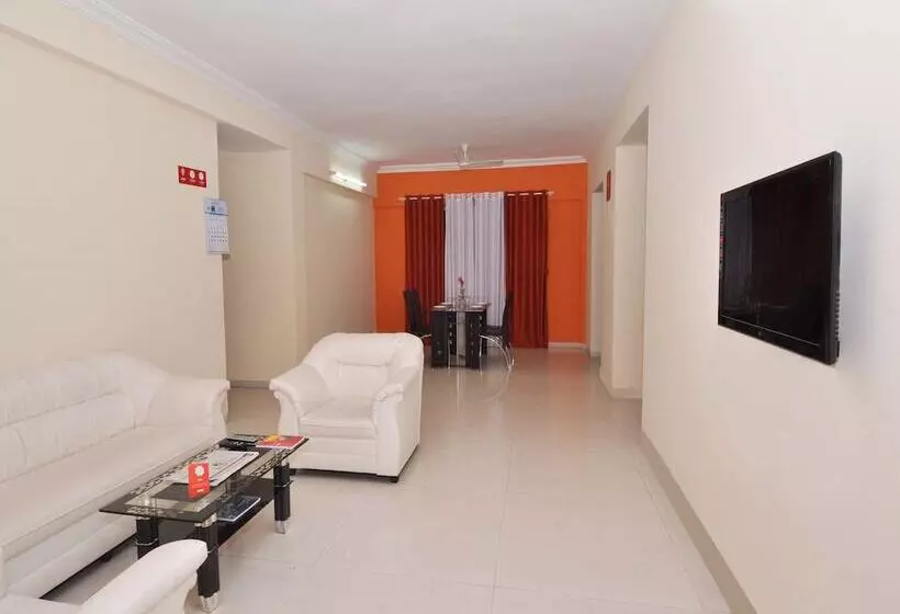 Hotelli Apartment Pentagon Group By Oyo Rooms