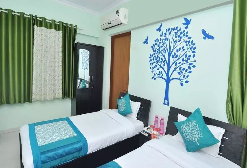 Hotelli Apartment Pentagon Group By Oyo Rooms