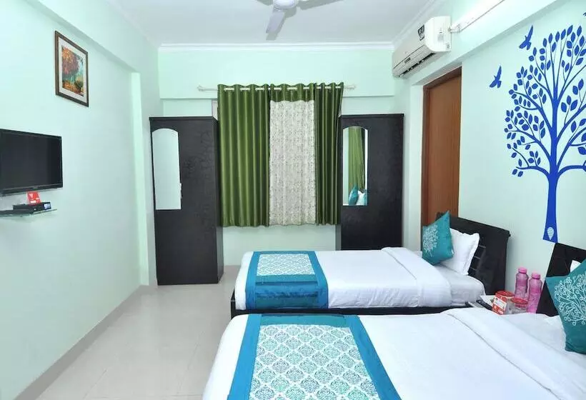 Hotelli Apartment Pentagon Group By Oyo Rooms