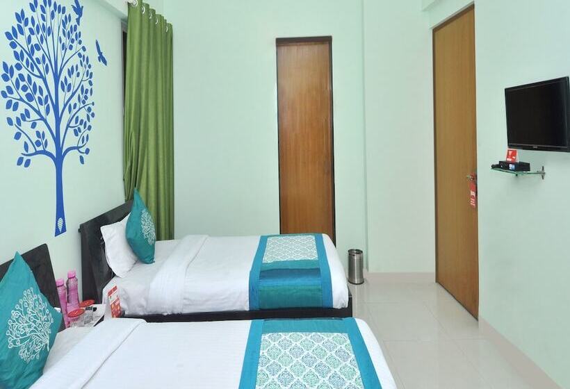 호텔 Apartment Pentagon Group By Oyo Rooms