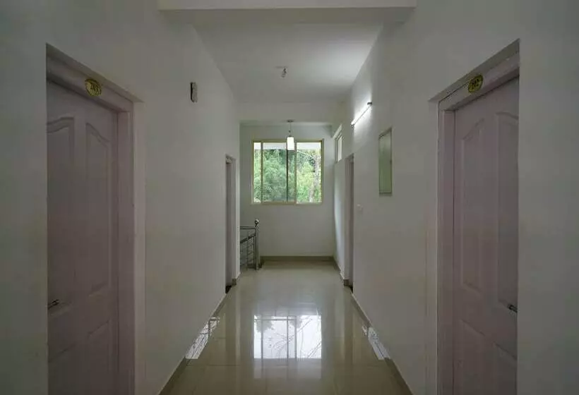 ホテル Aruvi Annex By Oyo Rooms
