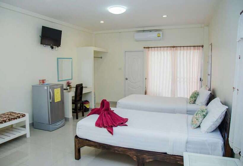 בית מלון כפרי Baan Thip