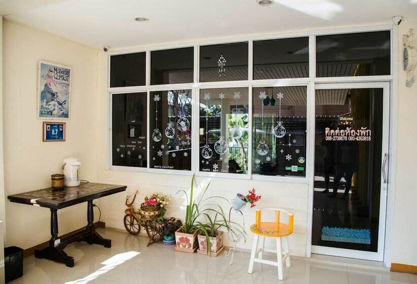 בית מלון כפרי Baan Thip