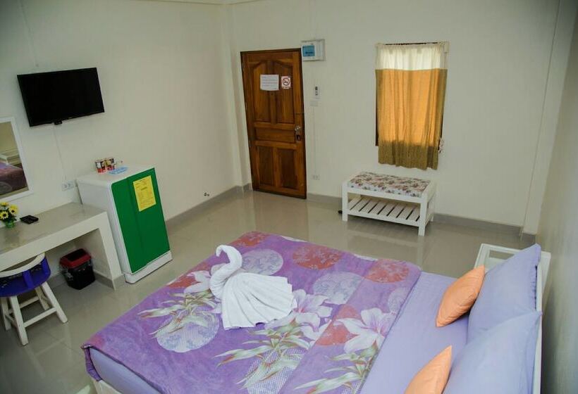 בית מלון כפרי Baan Thip