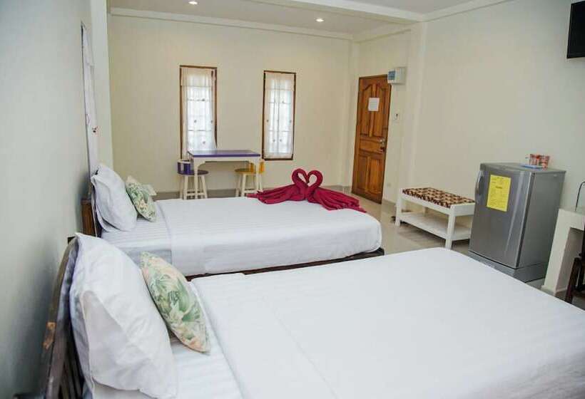 בית מלון כפרי Baan Thip