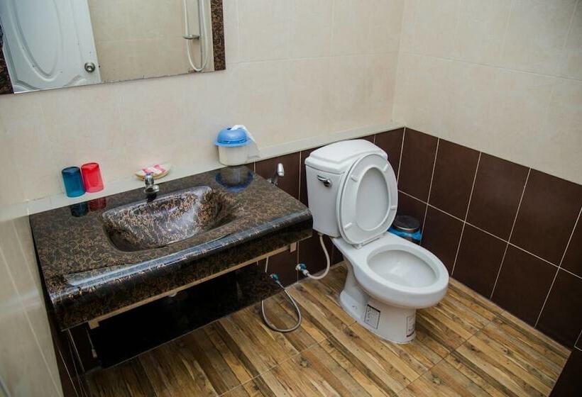 בית מלון כפרי Baan Thip