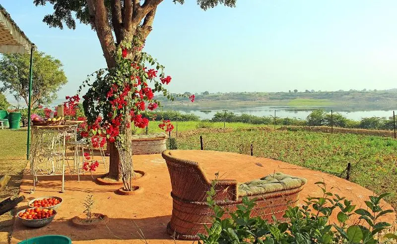 ホテル Bhadrawati   A Riverside Safari Lodge Ranthambore