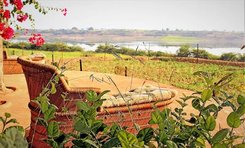 ホテル Bhadrawati   A Riverside Safari Lodge Ranthambore