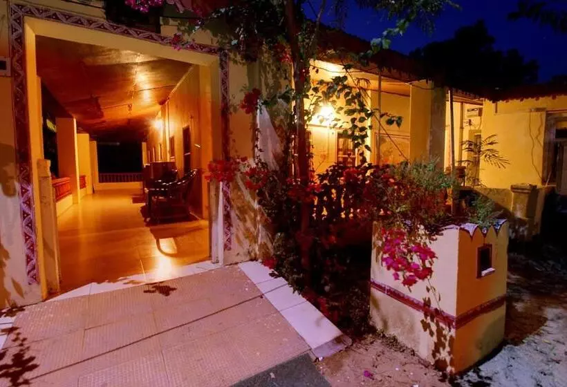 ホテル Bhadrawati   A Riverside Safari Lodge Ranthambore