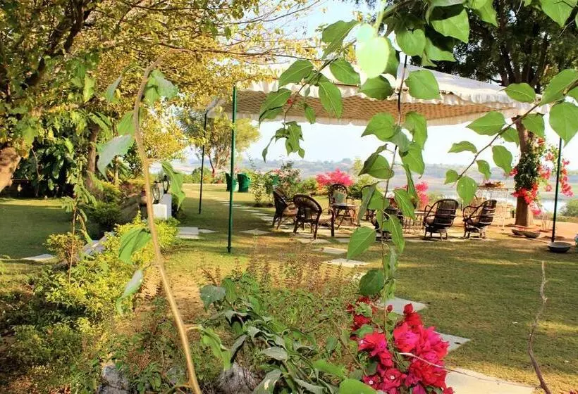 ホテル Bhadrawati   A Riverside Safari Lodge Ranthambore