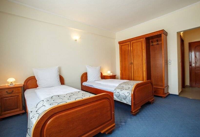 Отель Europa Kokeltal