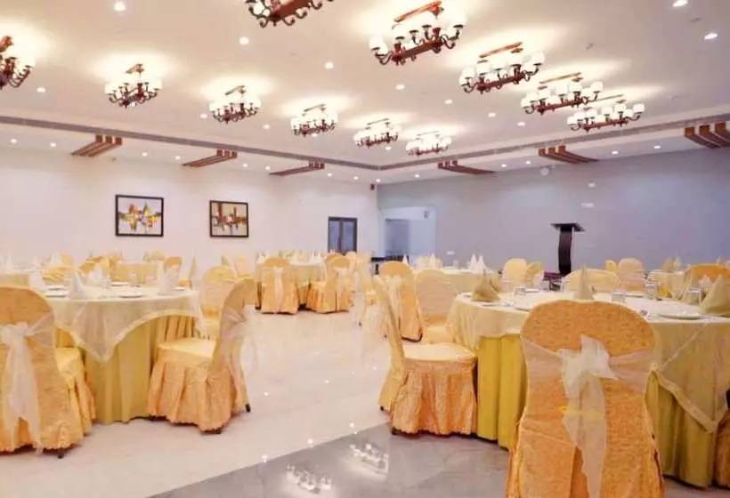 Hotelli Graces Resort