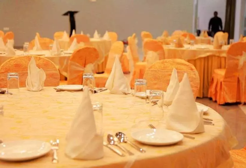 Hotelli Graces Resort