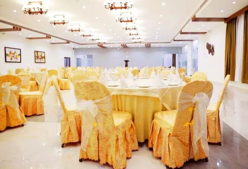 Hotelli Graces Resort