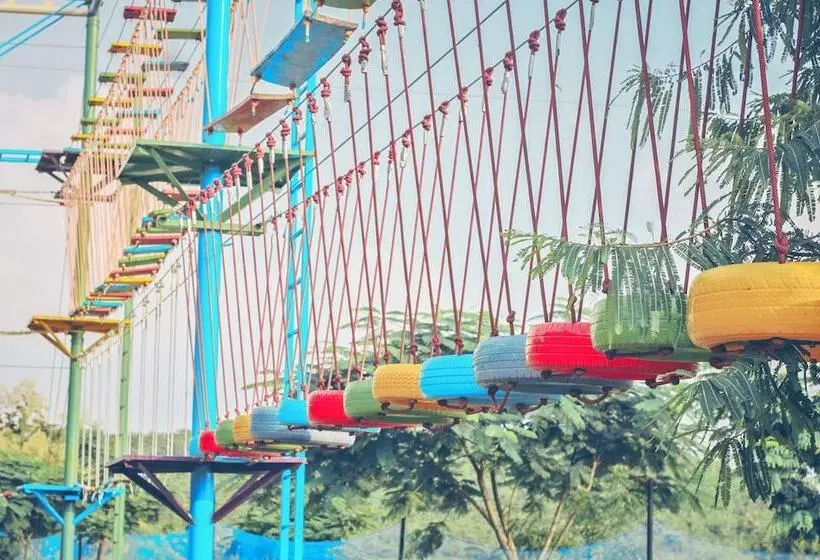 Hotelli Graces Resort