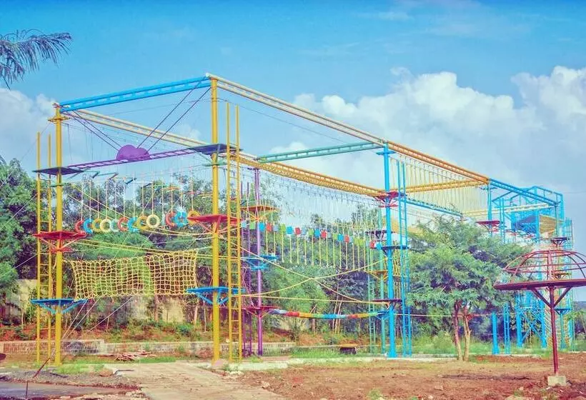 Hotelli Graces Resort