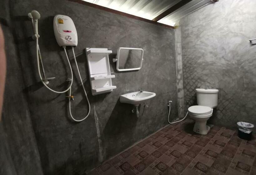 בית מלון כפרי Jorakae Samphan Resort