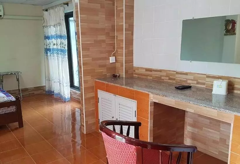 ホテル Jorakae Samphan Resort