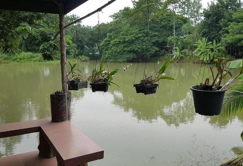 בית מלון כפרי Jorakae Samphan Resort
