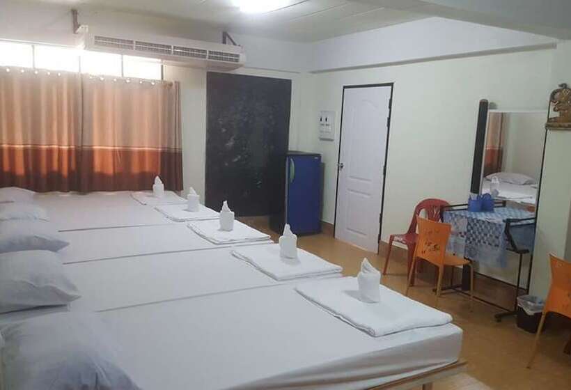 בית מלון כפרי Jorakae Samphan Resort