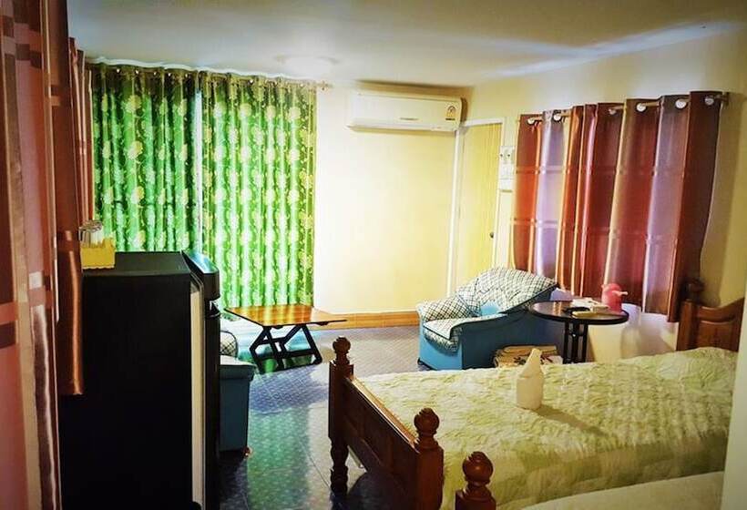 בית מלון כפרי Jorakae Samphan Resort