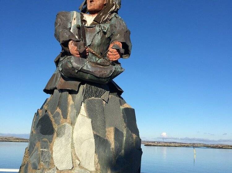 בית מלון כפרי L Karingon