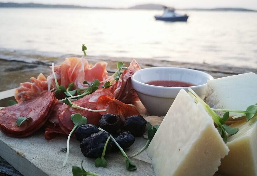 בית מלון כפרי L Karingon