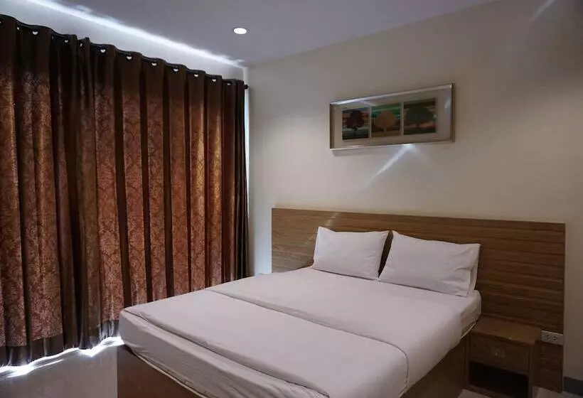 ホテル Lew Residence