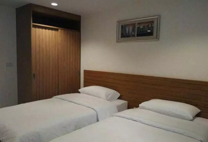 ホテル Lew Residence